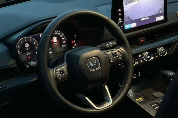 2023 car image #11