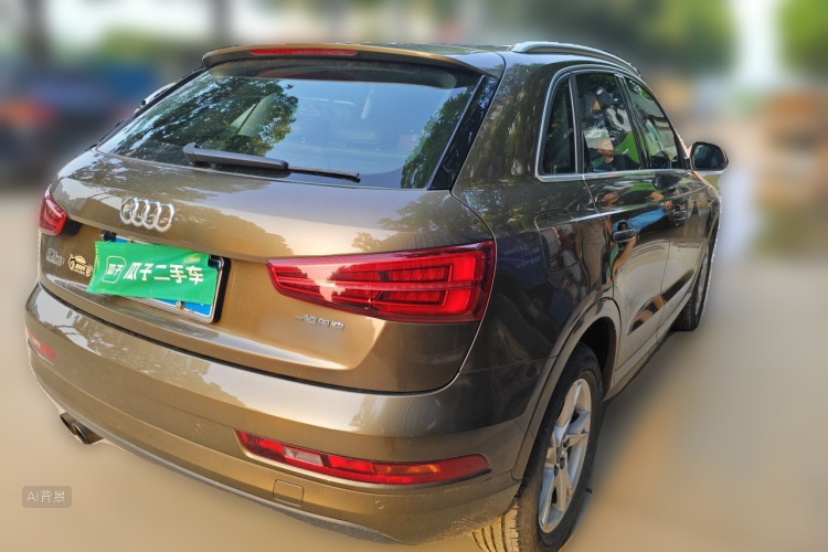Audi Q3 2018 car image #7