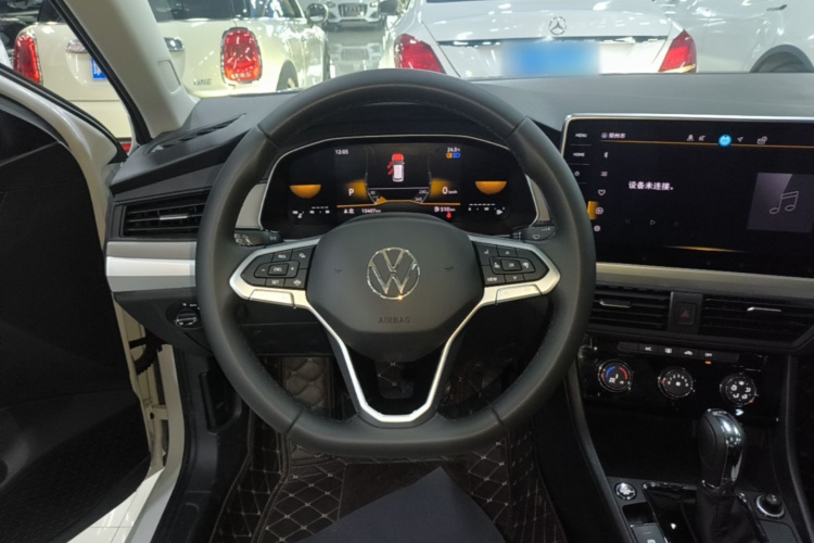 Volkswagen Bora 2025 #11 Volkswagen Bora 2025 car image #11