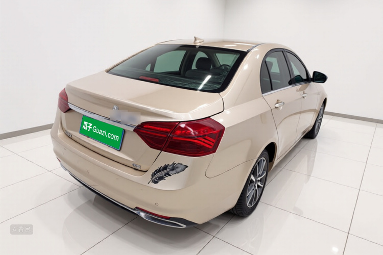 GEELY Emgrand 2021 car image #7
