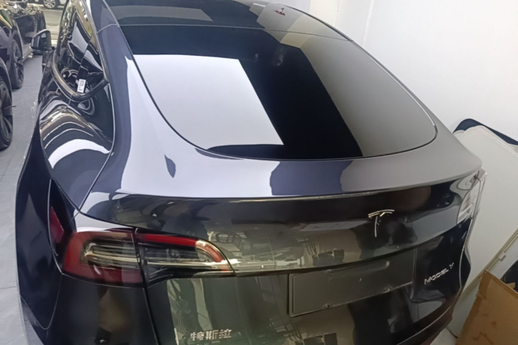 Tesla Model Y 2024 #4 Tesla Model Y 2024 car image #4