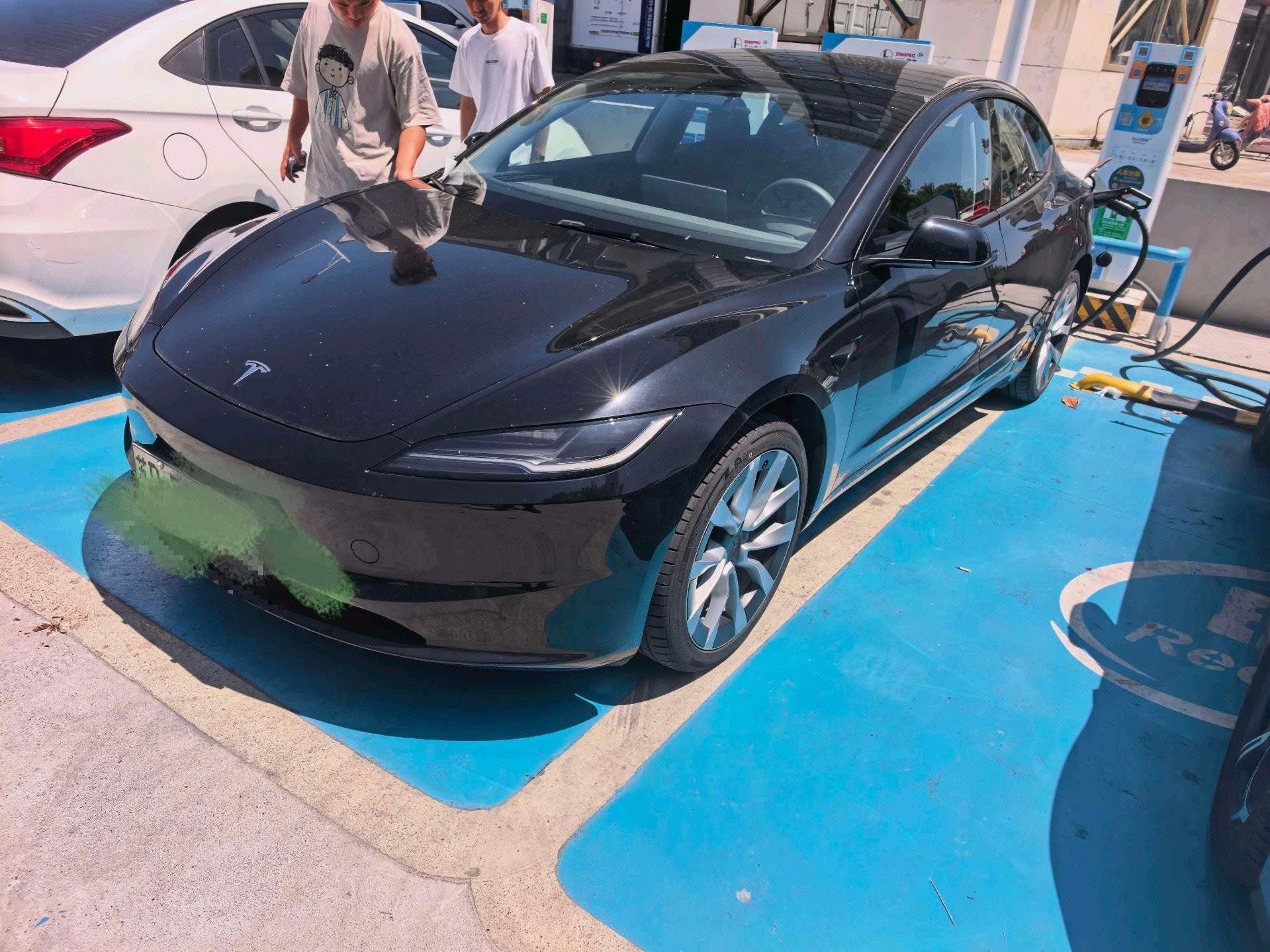 Tesla Model 3 2025 car image 