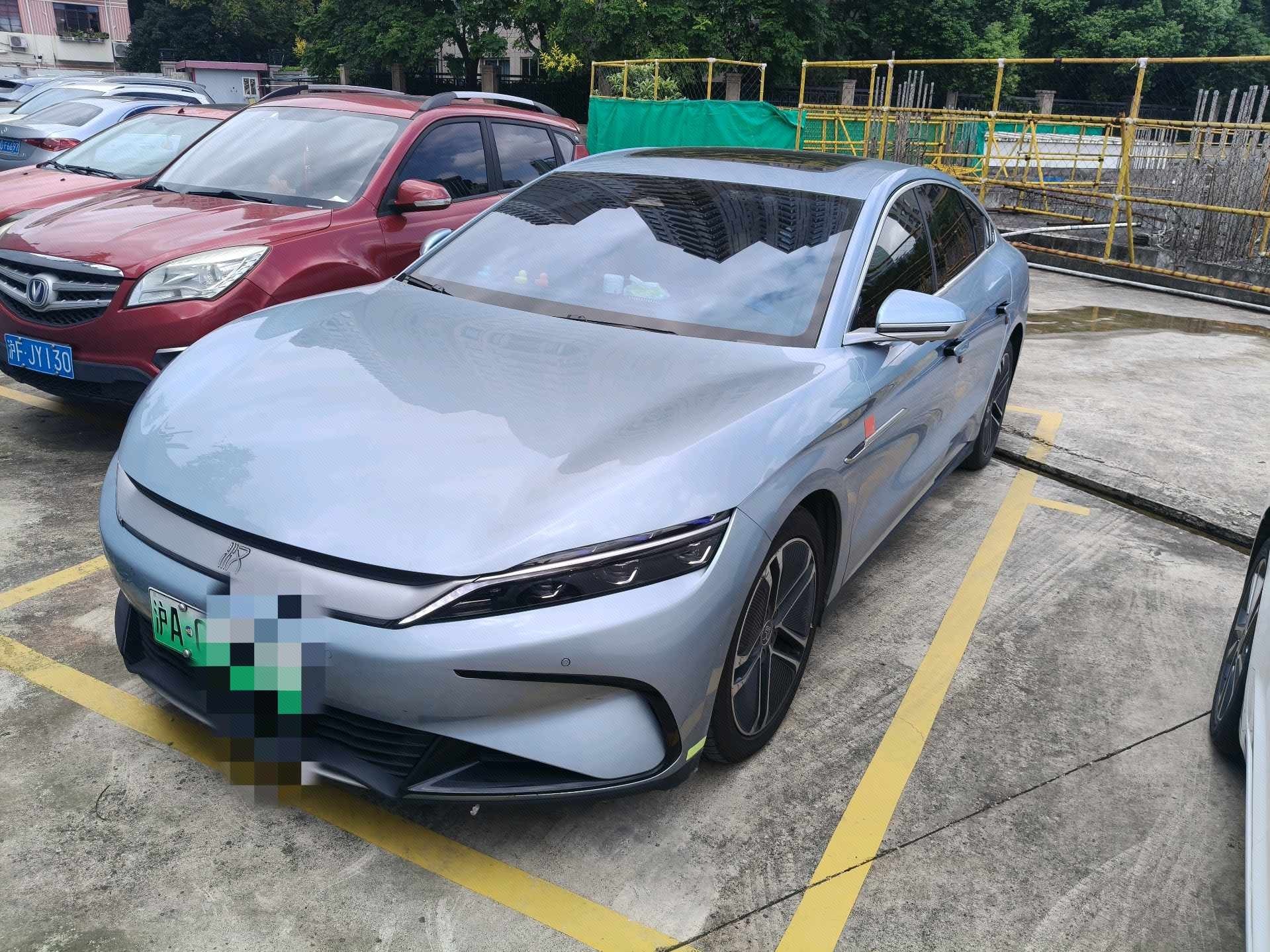 BYD Han 2023 car image 