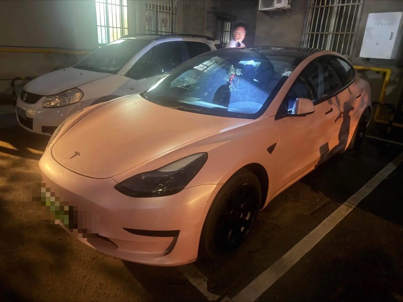 Tesla Model 3 2021 car image 