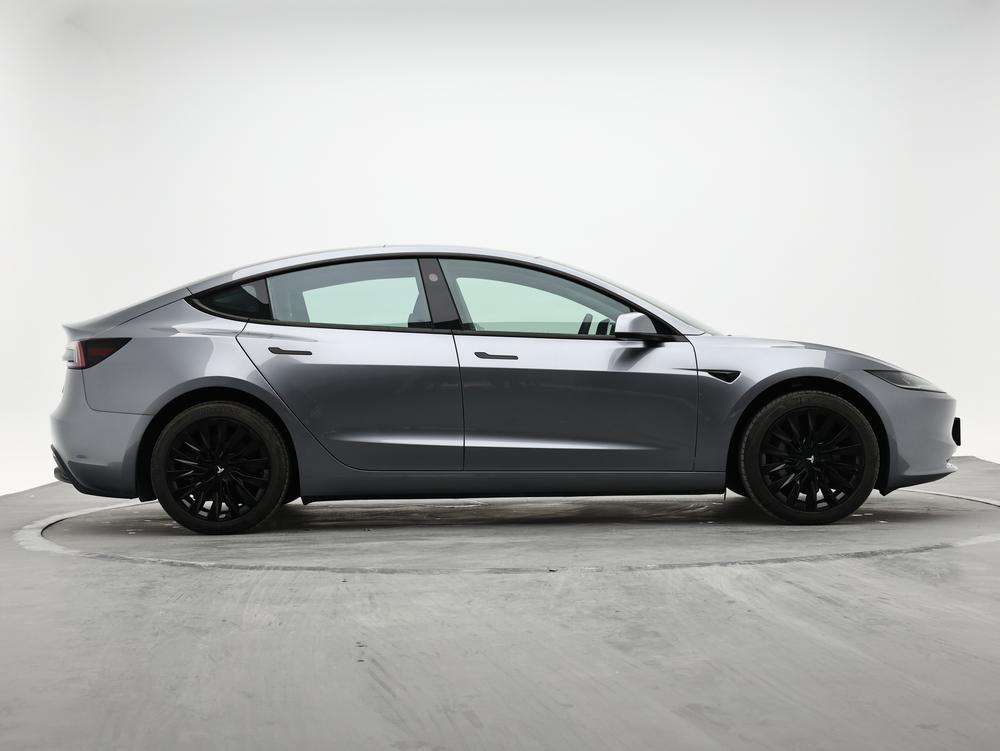 Tesla Model 3 2025 #8 Tesla Model 3 2025 car image #8