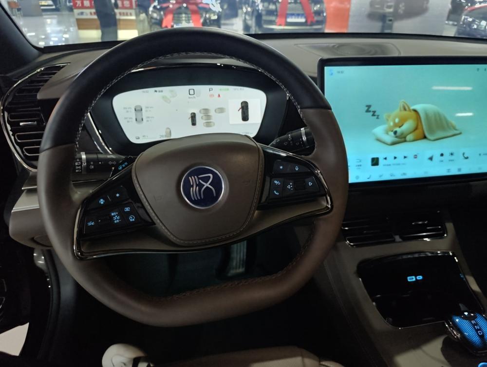 BYD Han 2025 #14 BYD Han 2025 изображение автомобиля #14