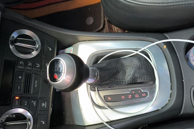 Audi Q3 2015 #16 Audi Q3 2015 car image #16