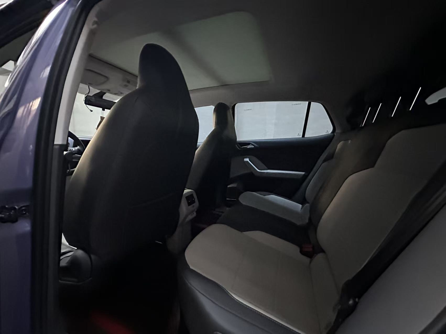 Volkswagen T-Cross 2021 immagine di auto #8