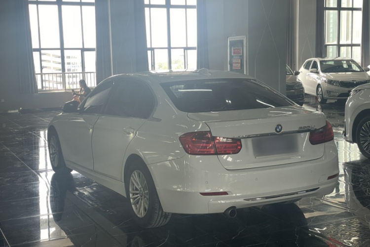 BMW 3 Series 2015 car image #6