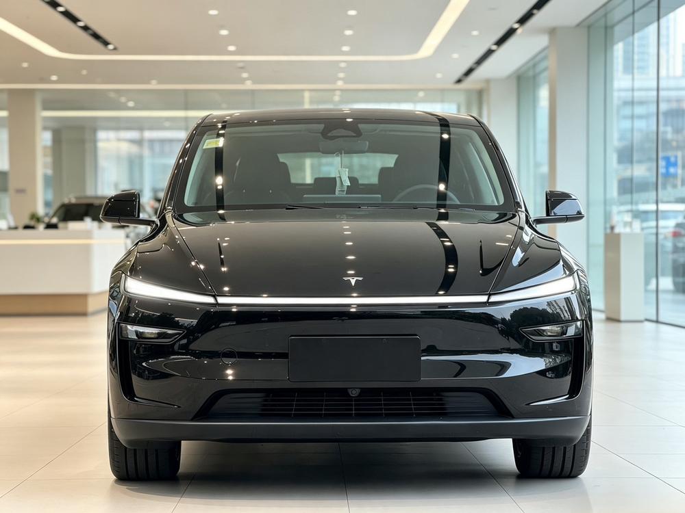 Tesla Model Y 2025 #2 Tesla Model Y 2025 imagen de coche #2