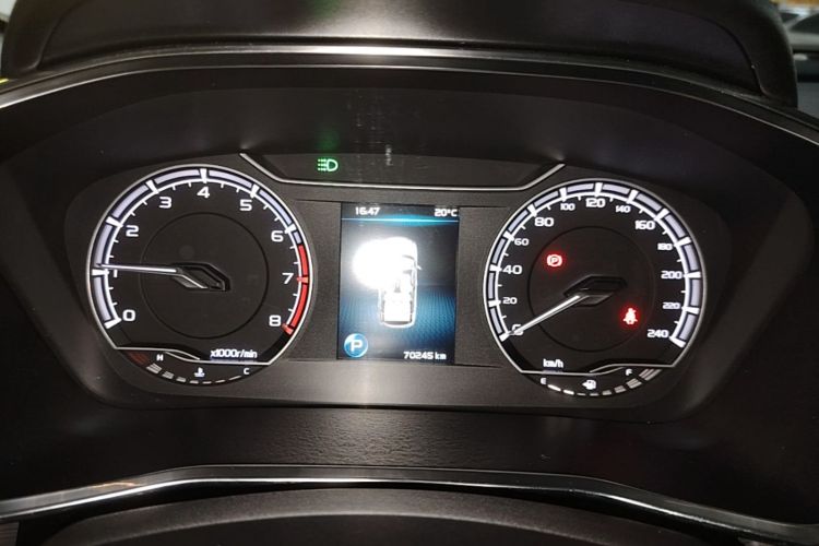 GEELY Coolray 2019 изображение автомобиля #16