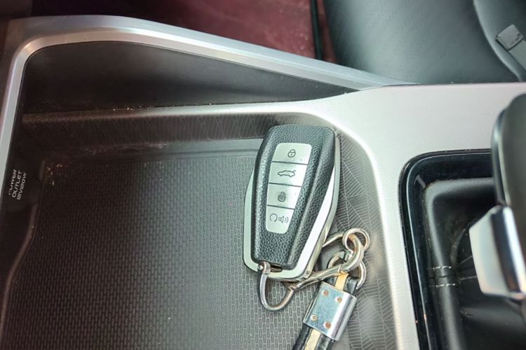 GEELY Emgrand 2023 car image #9