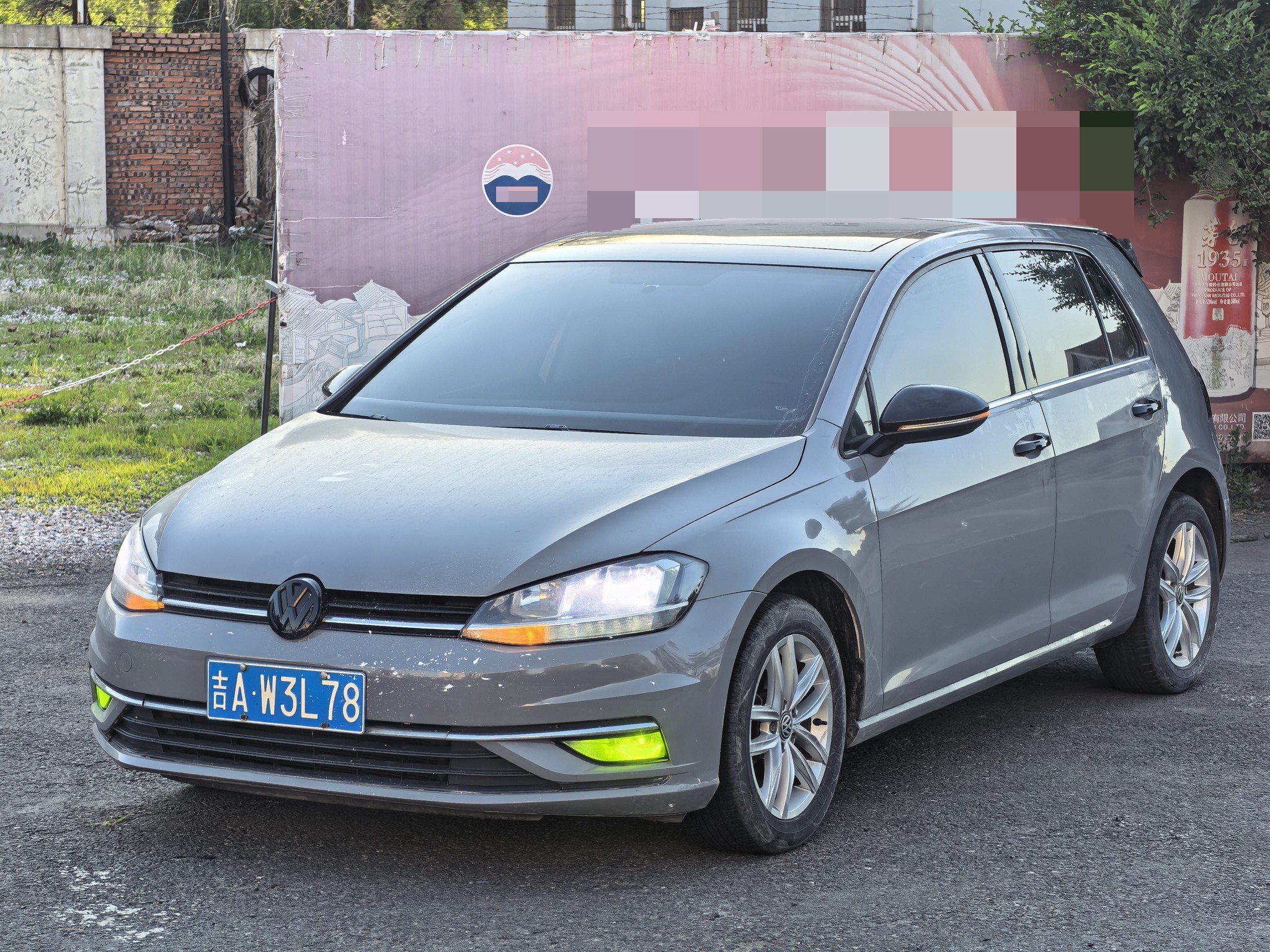 2019 2019 car image