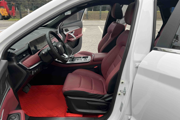 Jetour X70 PLUS 2024 car image #16
