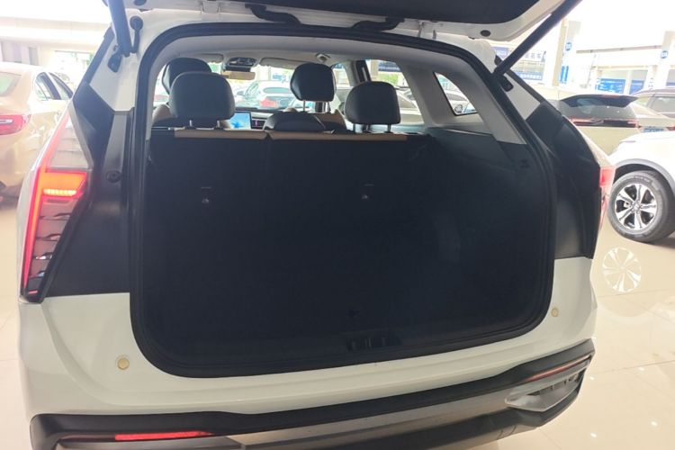GEELY Boyue L 2023 car image #19