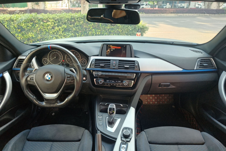 BMW 3 Series 2017 #10 BMW 3 Series 2017 car image #10