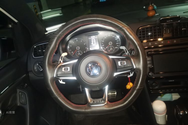 Volkswagen Polo 2019 car image #12