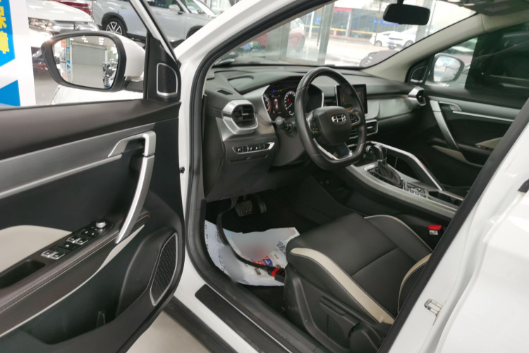 GEELY Coolray 2020 #12 GEELY Coolray 2020 car image #12
