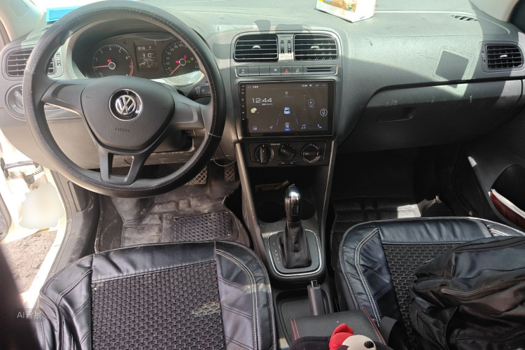 Volkswagen Polo 2018 صورة سيارة #11