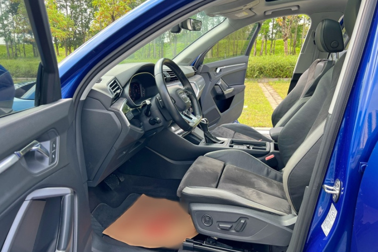 Audi Q3 2019 #16 Audi Q3 2019 car image #16