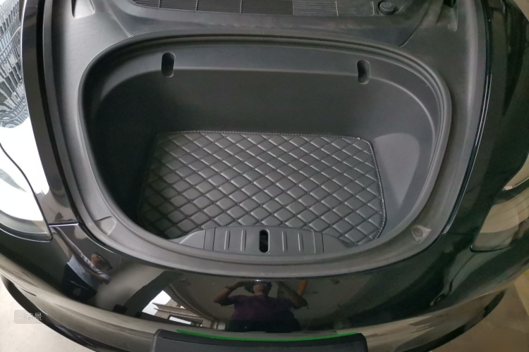 Tesla Model 3 2020 car image #22