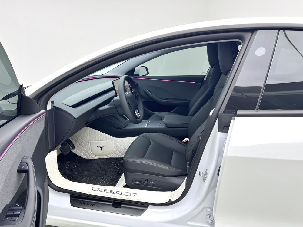 Tesla Model 3 2025 car image #17