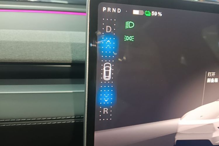 Tesla Model Y 2025 #14 Tesla Model Y 2025 car image #14