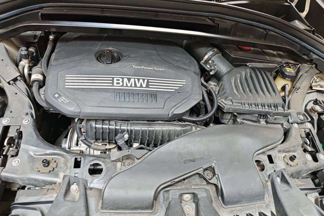 BMW X1 2020 car image #10