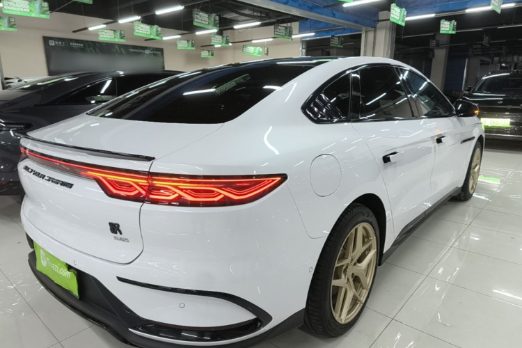 BYD Han 2023 car image #7