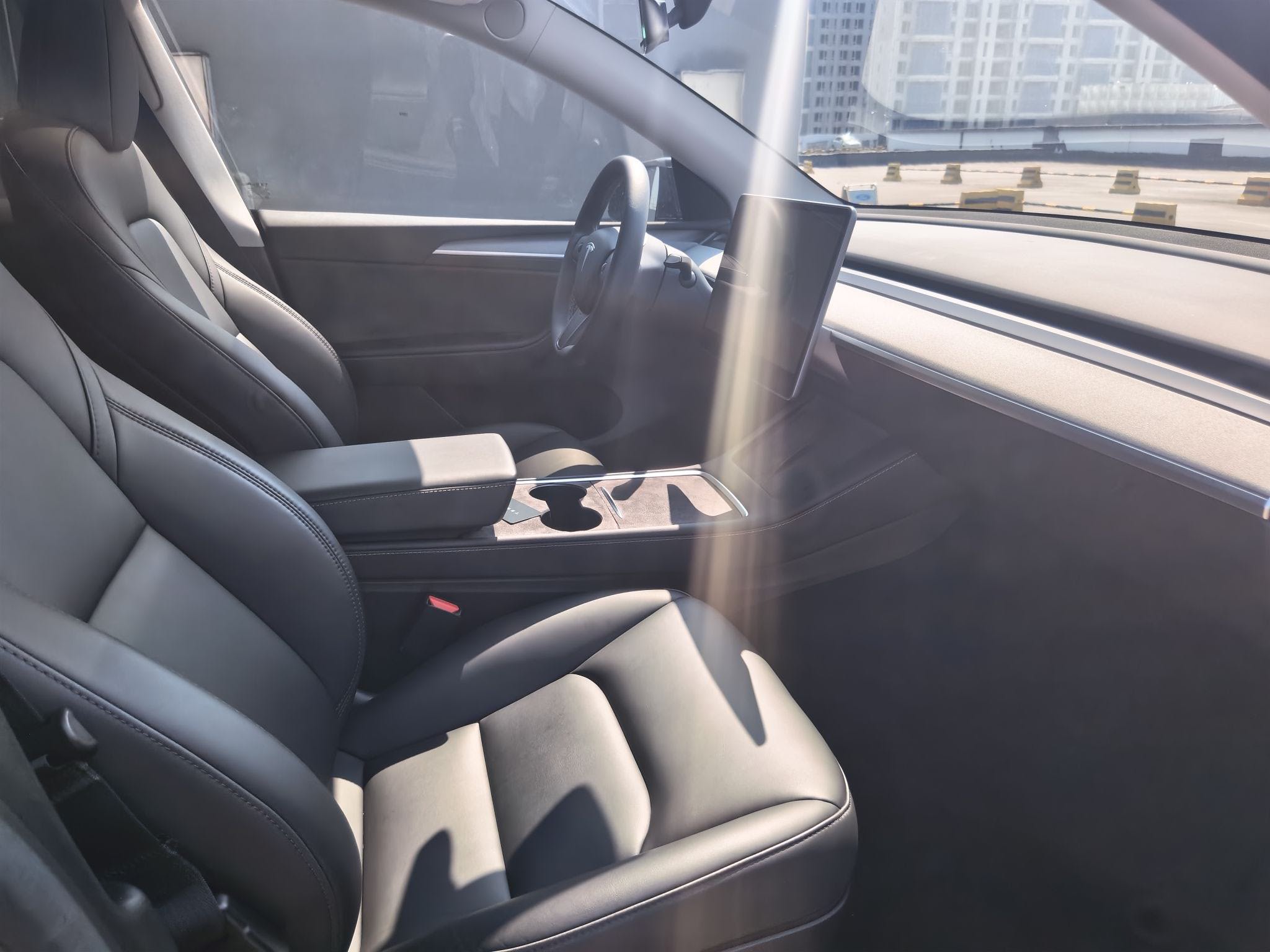 Tesla Model Y 2024 #7 Tesla Model Y 2024 car image #7
