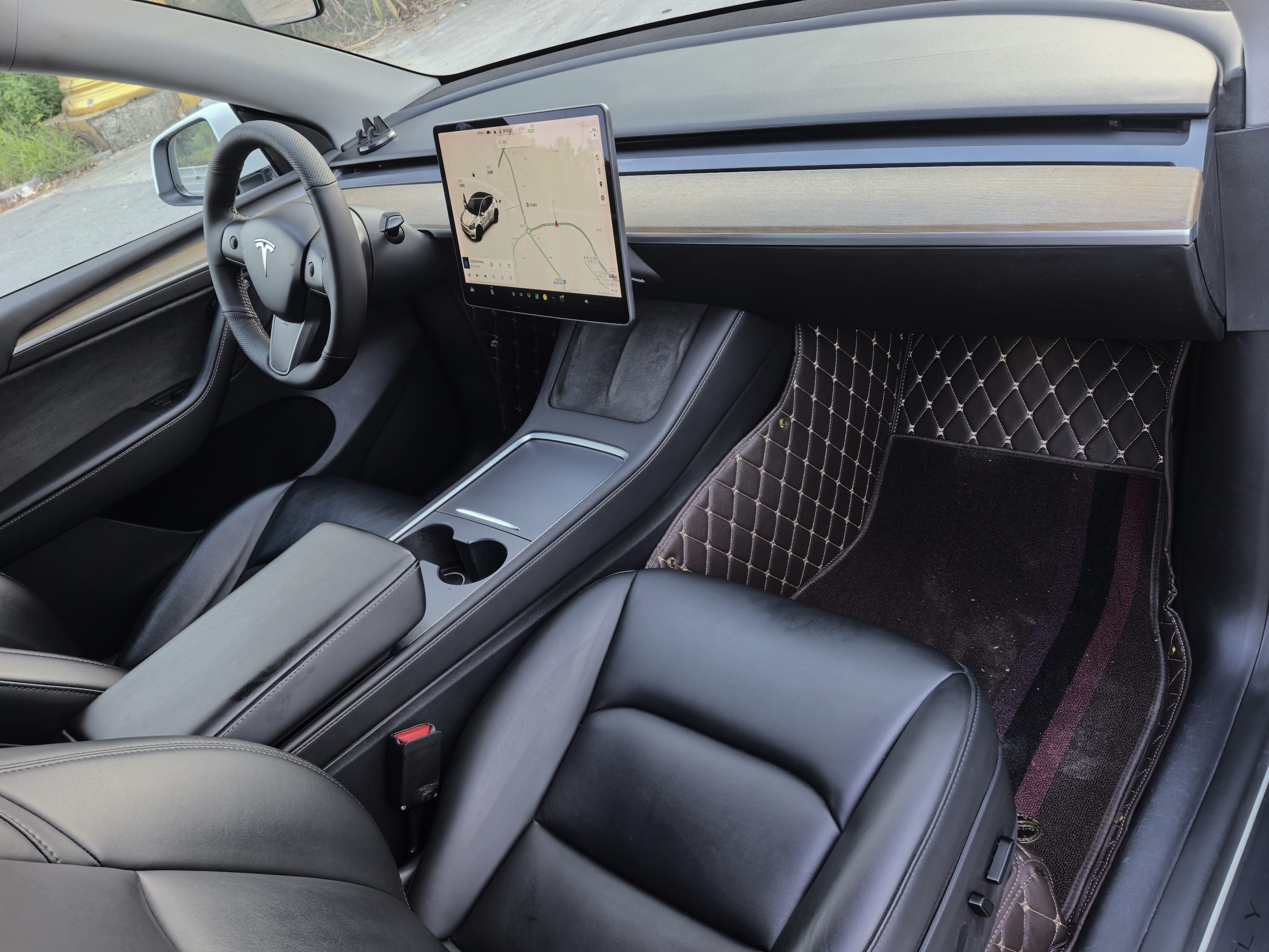 Tesla Model Y 2021 #5 Tesla Model Y 2021 صورة سيارة #5