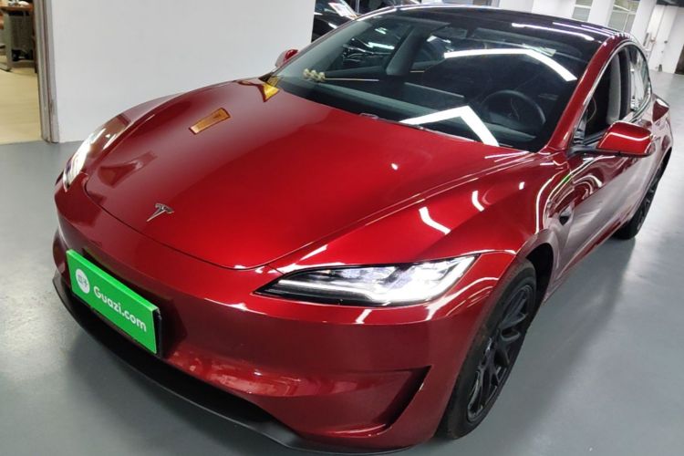 Tesla Model 3 2024 car image #2