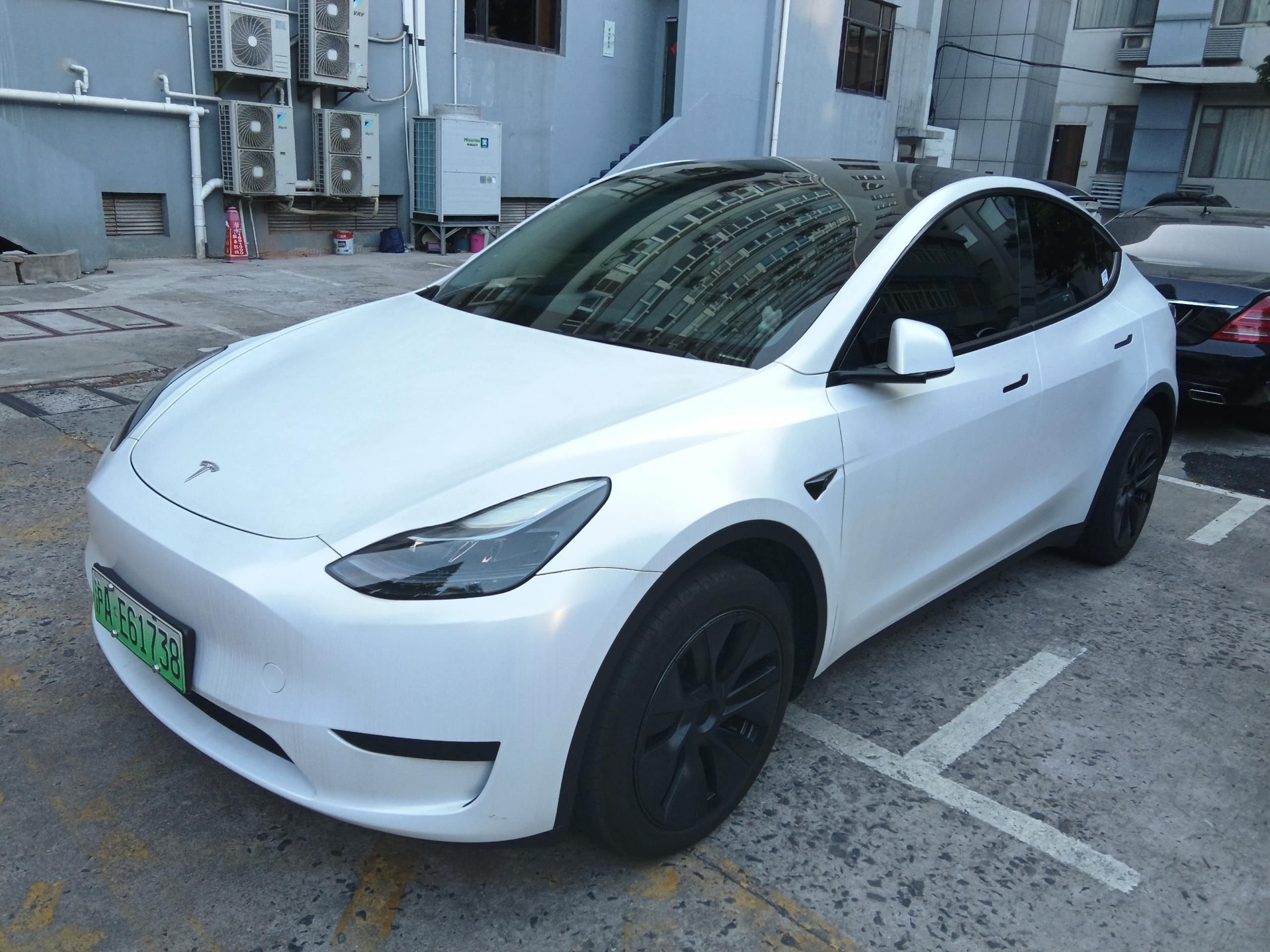 Tesla Model Y 2024 Tesla Model Y 2024 car image