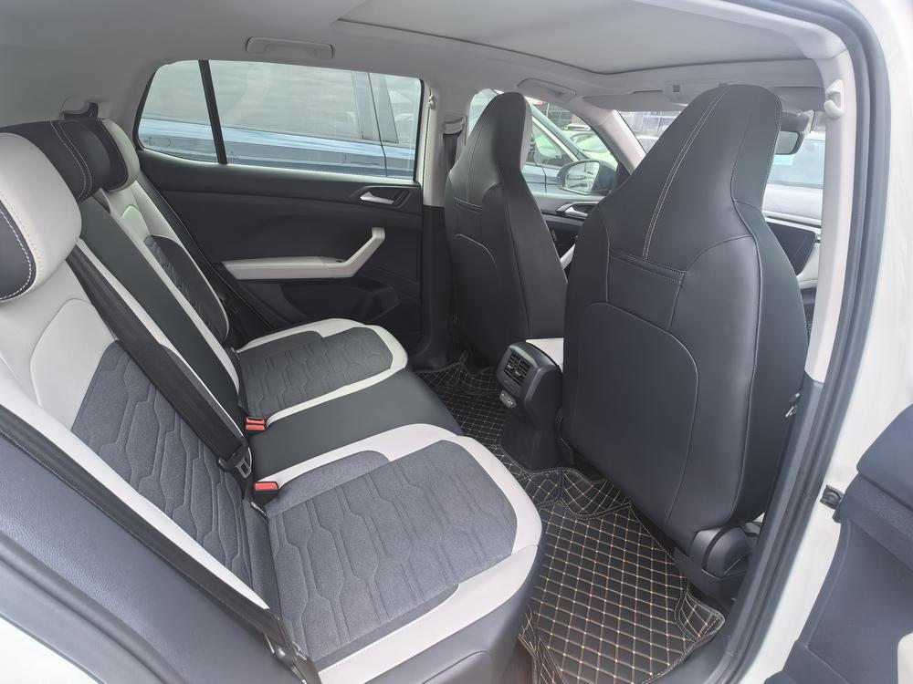 Volkswagen Tharu 2024 car image #12