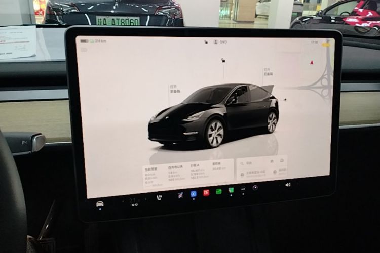 Tesla Model Y 2023 #13 Tesla Model Y 2023 car image #13