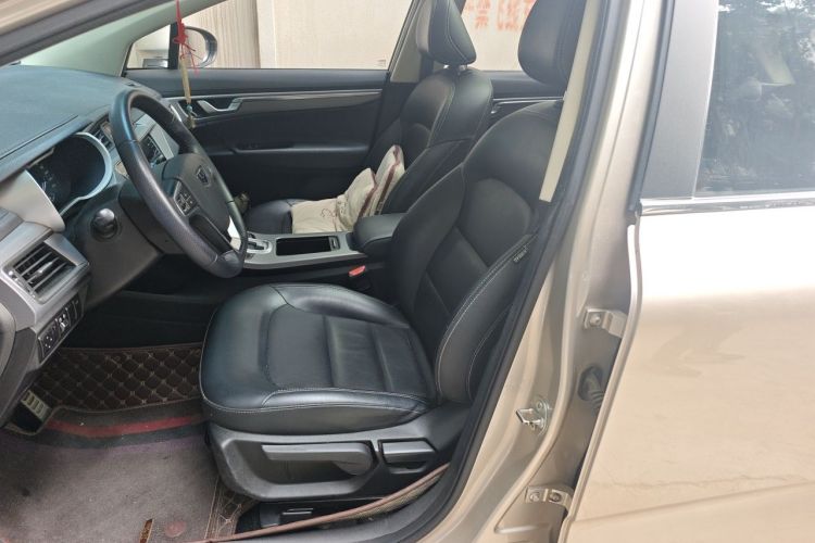 GEELY Emgrand GS 2019 #15 GEELY Emgrand GS 2019 car image #15