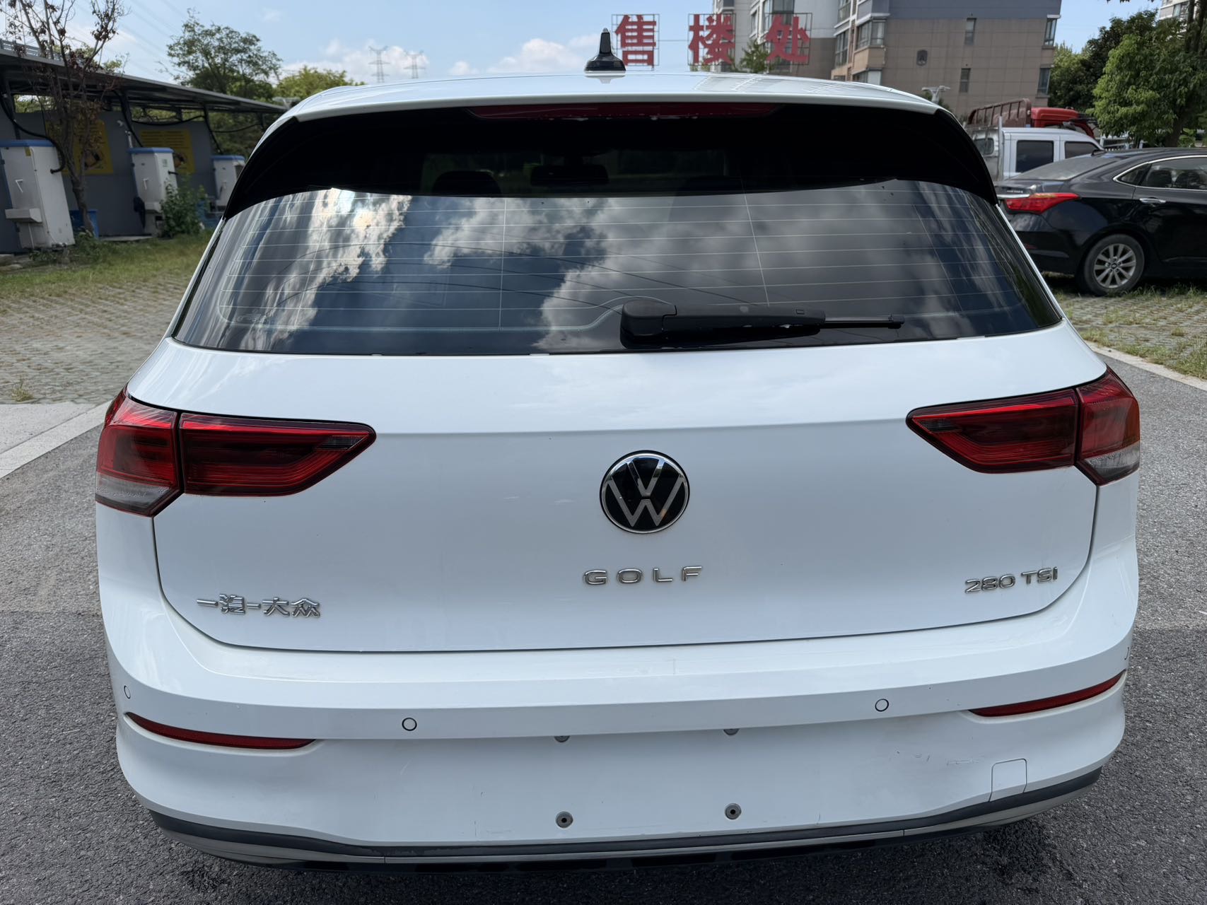 Volkswagen Golf 2021 car image #5