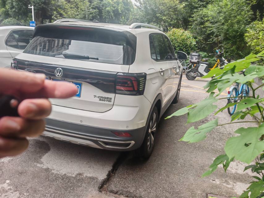 Volkswagen T-Cross 2019 immagine di auto #5