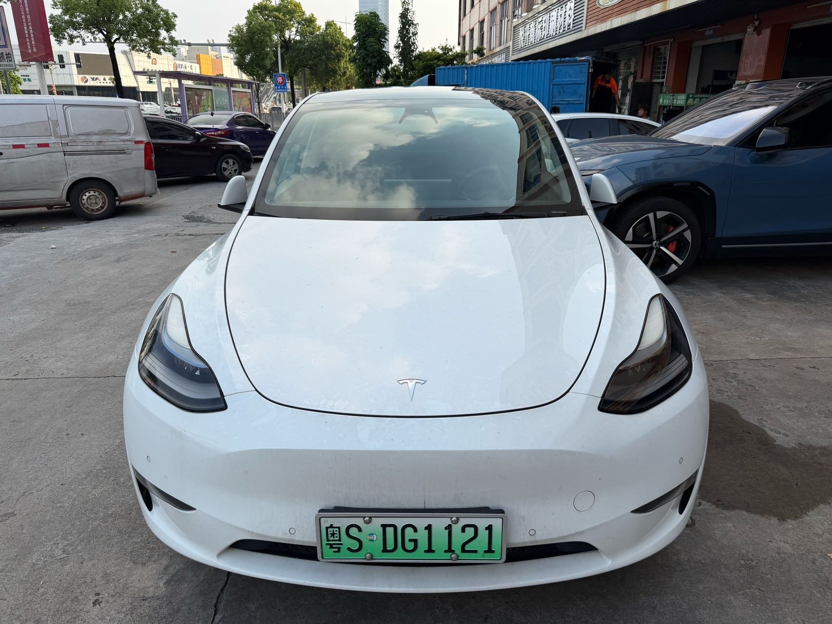 Tesla Model Y 2022 #2 Tesla Model Y 2022 car image #2
