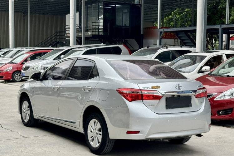 Toyota Corolla 2016 immagine di auto #4