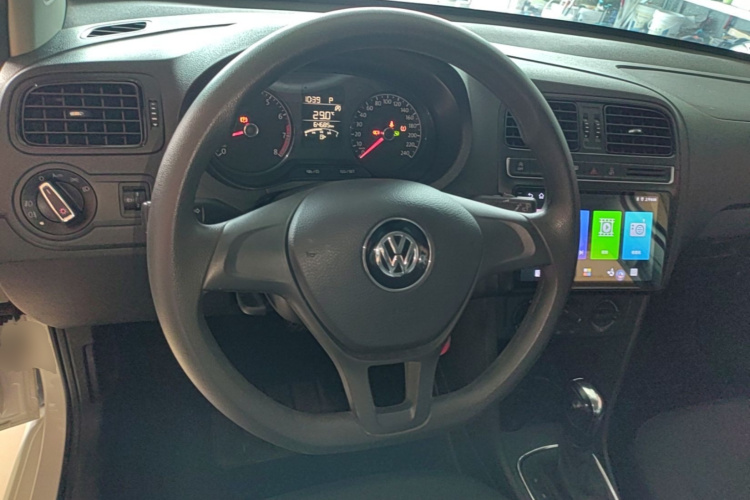 Volkswagen Polo 2019 #11 Volkswagen Polo 2019 car image #11