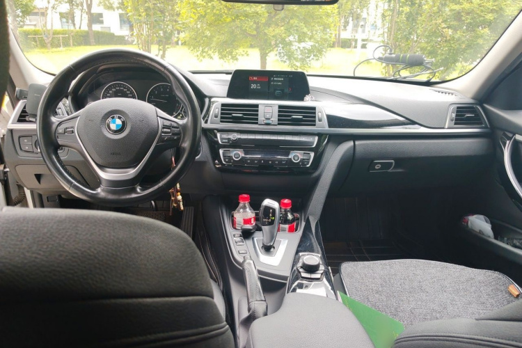 BMW 3 Series 2018 #12 BMW 3 Series 2018 car image #12