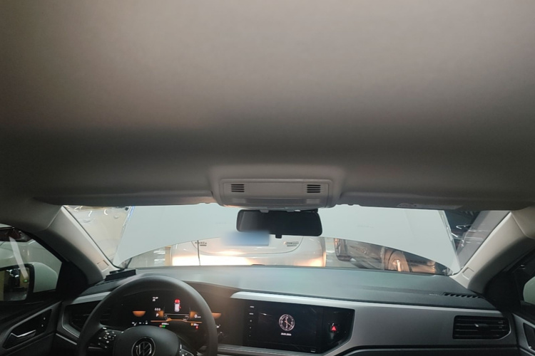 Volkswagen Polo 2022 car image #18