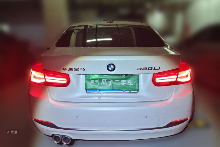 BMW 3 Series 2018 car image #6
