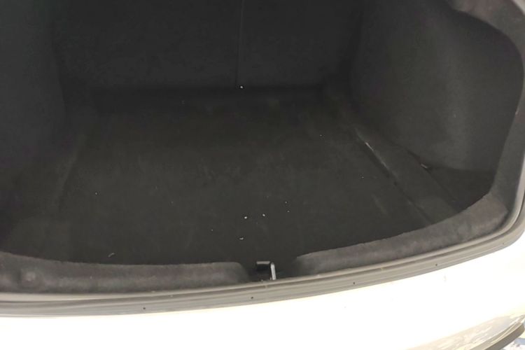 Tesla Model 3 2024 #19 Tesla Model 3 2024 car image #19