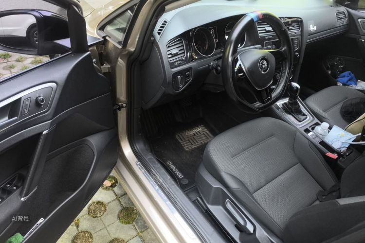 Volkswagen Golf 2017 car image #18
