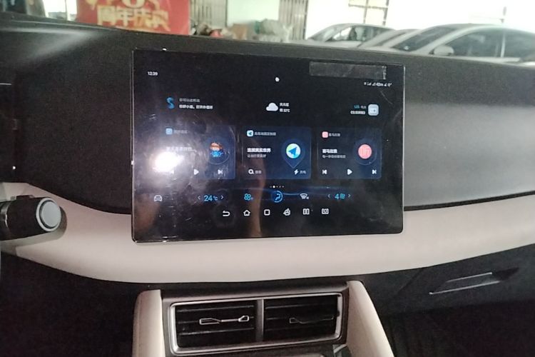 BYD YuanUP 2024 car image #13