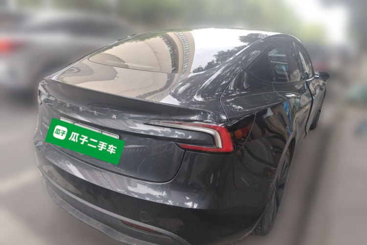 Tesla Model 3 2024 immagine di auto #5