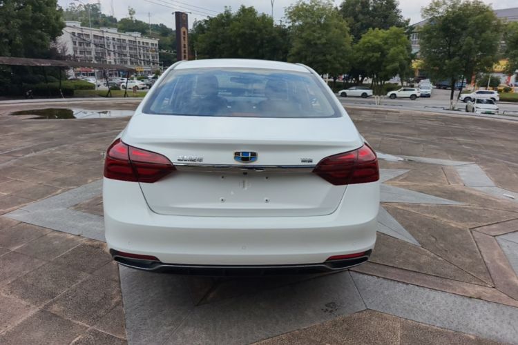 GEELY Emgrand 2019 car image #6