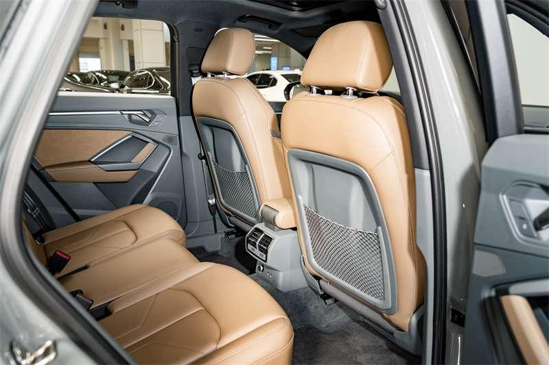 Audi Q3 2023 car image #23
